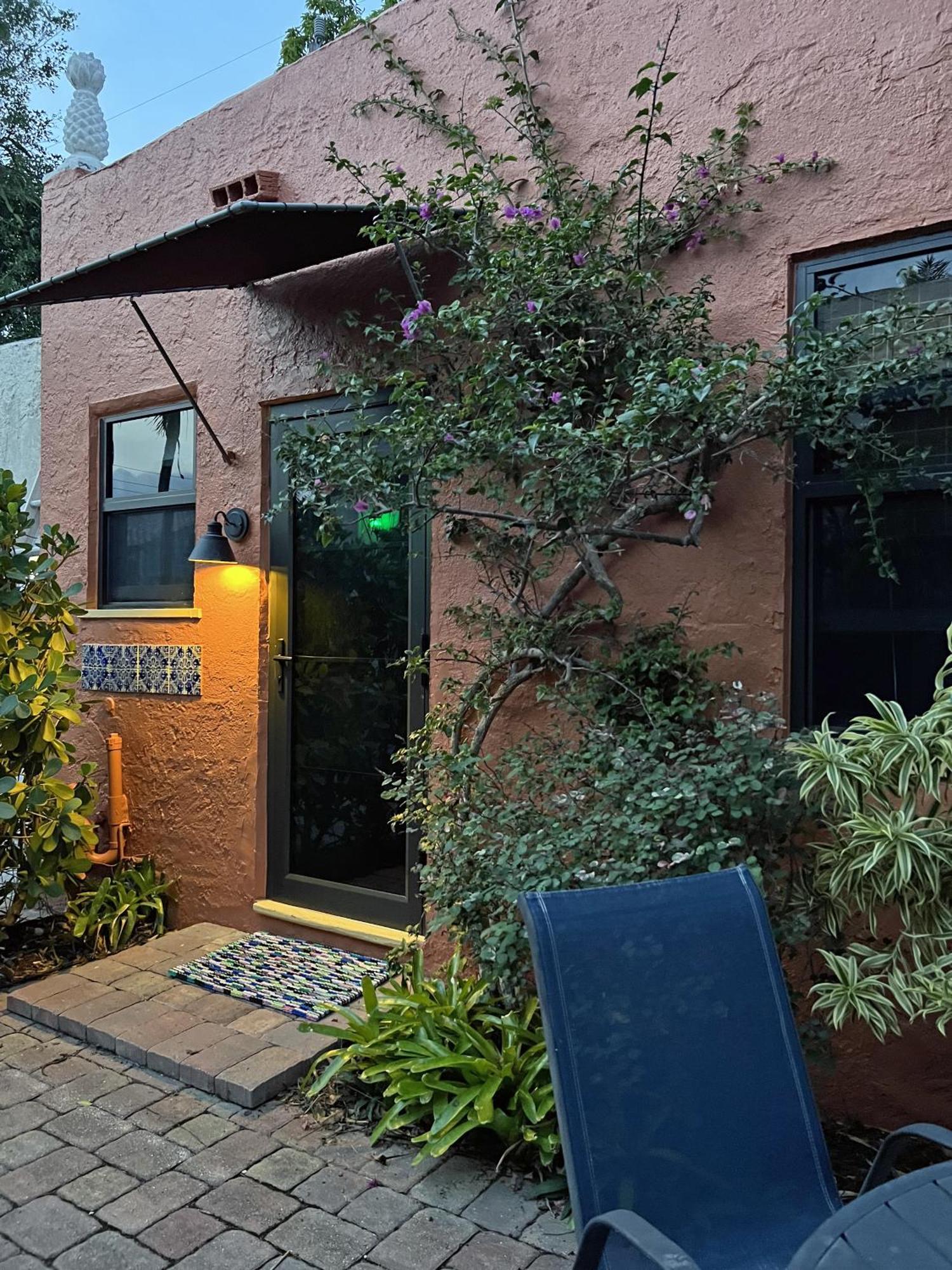 The Cottage At Pineapple House Γουεστ Παλμ Μπιτς Εξωτερικό φωτογραφία